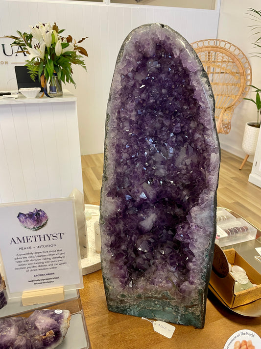 Amethyst Cathedral - 1036