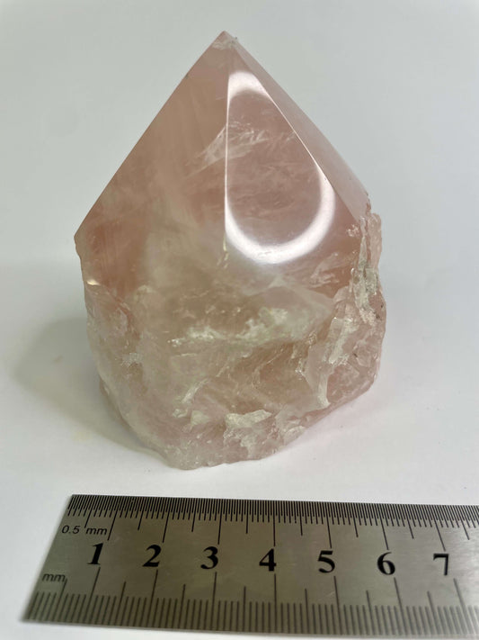 Rose Quartz Point (1013)